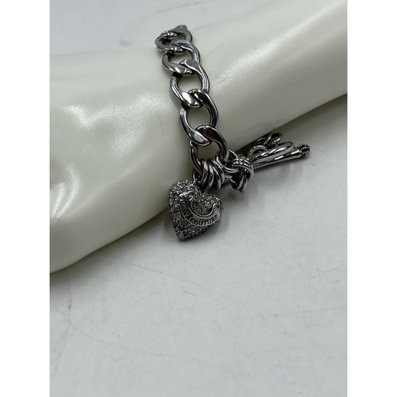 Juicy Couture Silver Tone Toggle Charm Starter Bracelet Pave Heart J - Picture 9 of 9